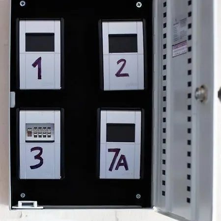 Alton Aleje 3 바르샤바